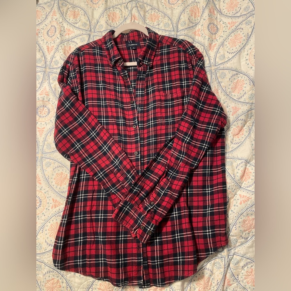 Men’s croft & barrow Red and Black Plaid Button-Down Shirt